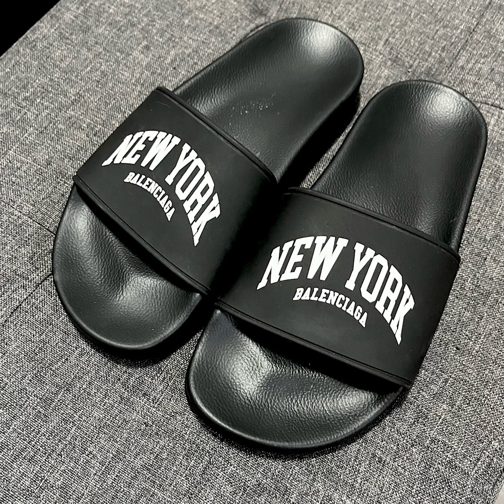 Balenciaga Pool Slides Size 5 - Authentic - image 2